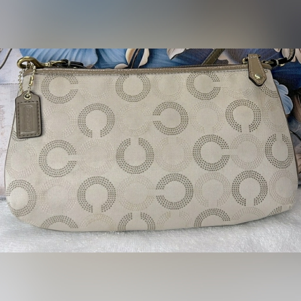 Coach wristlet bag - Picture 3 of 5